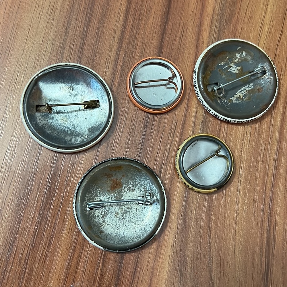 Vintage Assorted Random Buttons Pins Brooches Jew… - image 6